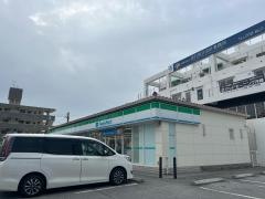 ファミリーマート　おもろまち四丁目店