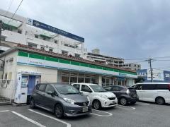 ファミリーマート　おもろまち四丁目店
