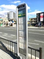 「霊松寺」バス停留所