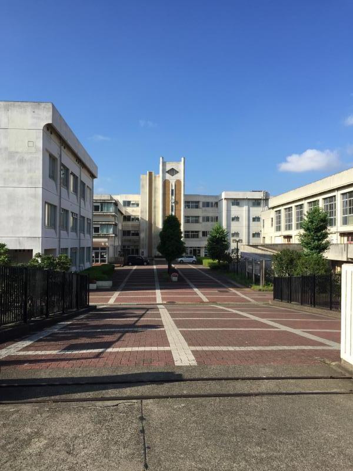 座間 総合 高校
