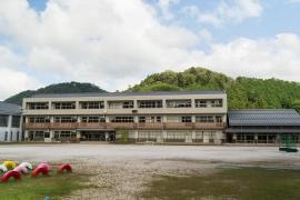 横田小学校