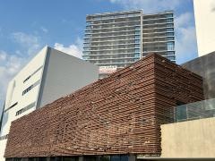 箕面市立船場図書館