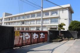 八幡小学校