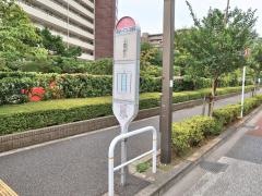 「芦花パークゴルフ練習場」バス停留所