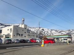 ファミリーマート　湯沢奈良山店