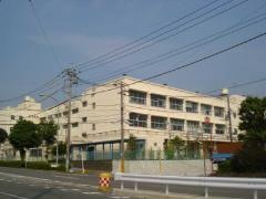 都岡小学校