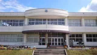 泉小学校