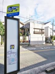 「羽曳ケ丘八丁目」バス停留所
