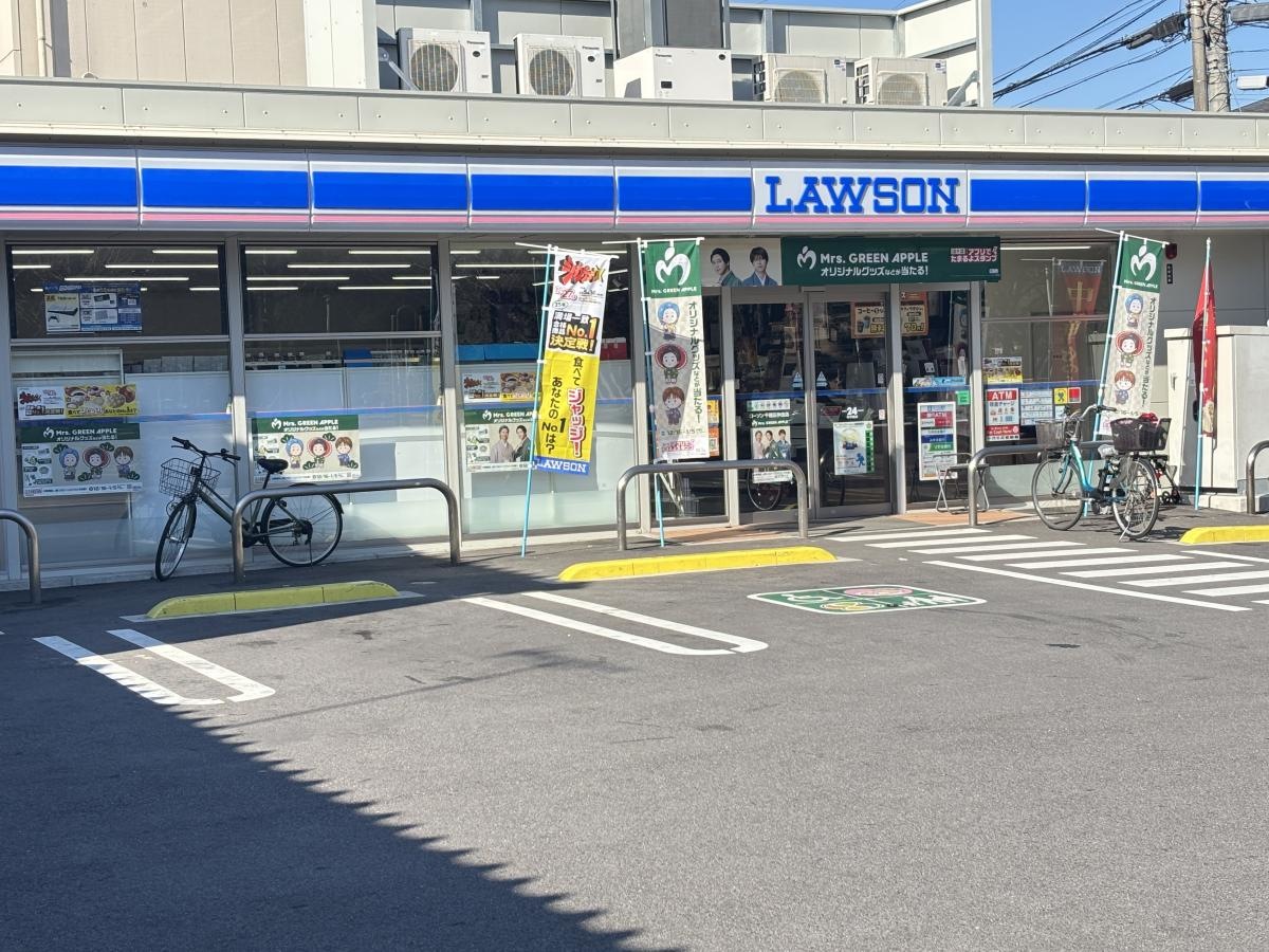 ローソン　千種区仲田店　店舗外観
