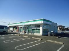 ファミリーマート　茨城阿見店