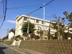 寒川町立旭が丘中学校
