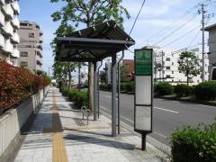 「二軒茶屋・東華中学校前」バス停留所
