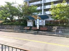「五月丘」バス停留所