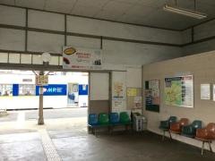 「左石駅前」バス停留所