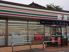 セブンイレブン 津市長岡町店