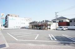 セブンイレブン　福岡姪浜インター店