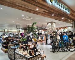 ＴＨＥ　ＣＯＭＰ＿ＵＳららぽーと愛知東郷店