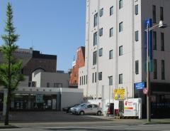 ニコニコレンタカー　新潟東大通店