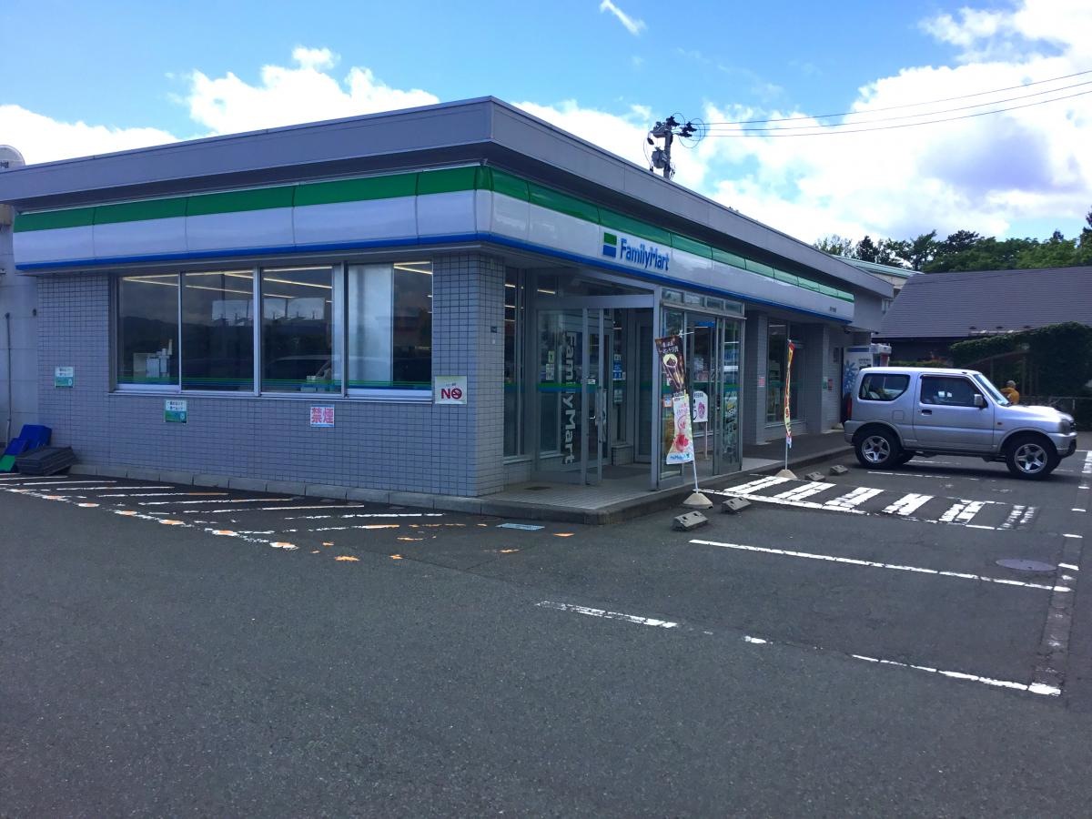 ファミリーマート盛岡館向店の写真です
