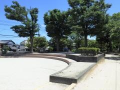 上亀山駅跡公園