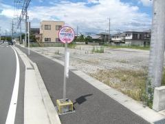 「中央市田富庁舎入口」バス停留所
