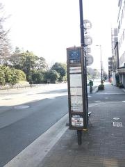 「烏丸丸太町」バス停留所