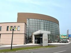 利尻町交流促進施設どんと