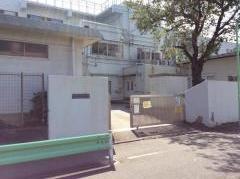 世田谷区立用賀中学校