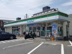 ファミリーマート　足立入谷八丁目店