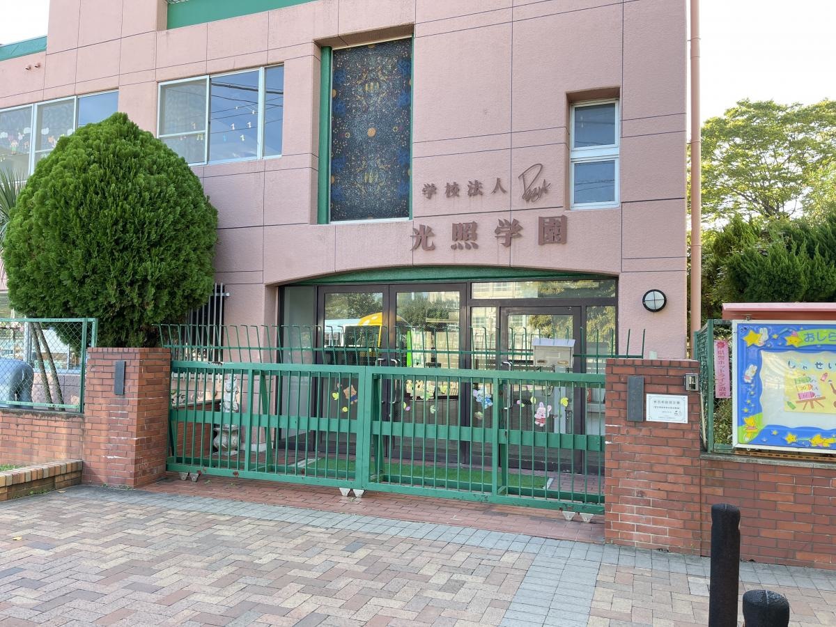 幼稚園正門