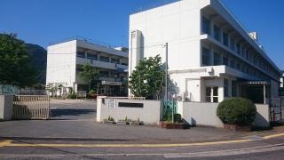 亀山南小学校