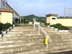 粟ヶ窪小学校