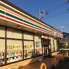 セブンイレブン　幕張店