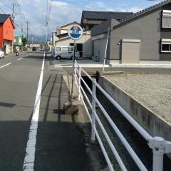 「花岡」バス停留所