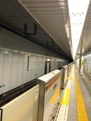 西新宿五丁目駅