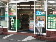 ファミリーマート　アスロード小田栄店