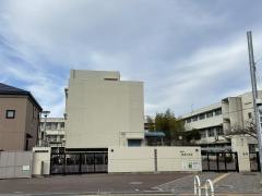 鳳南小学校