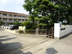 清水小学校