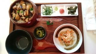 定食・ぱすたかたぎりさん