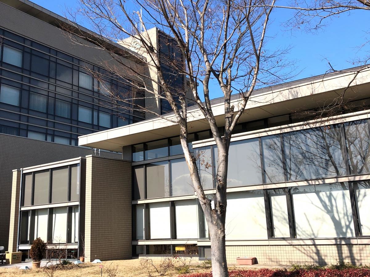 精華町図書館