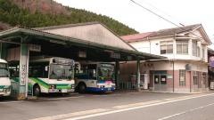 「周山」バス停留所