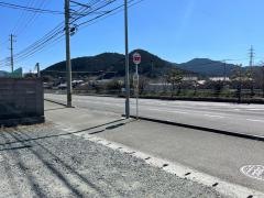 「鬼ケ窪」バス停留所