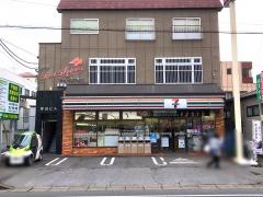 セブンイレブン　明原店