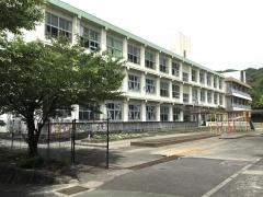 香貫小学校