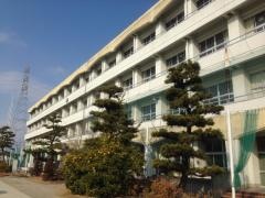 津島市立西小学校