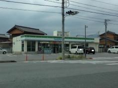 ファミリーマート　四日市桜店