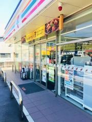 セブンイレブン　佐世保白岳町店