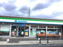 ファミリーマート　尼崎常松店