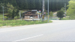 「金山橋」バス停留所
