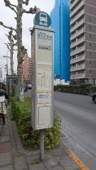 「第六小学校」バス停留所